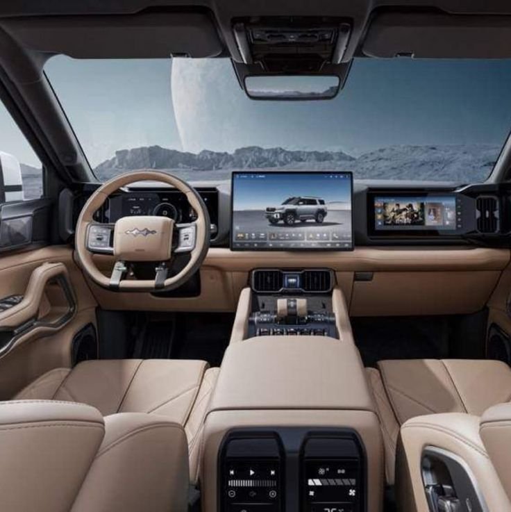 interior BYD SUV